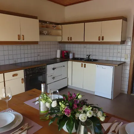 Apartamento Schoene Ferienwohnung In Kaernten Hunde Gerne Auf Anfrage Sankt Veit an der Glan